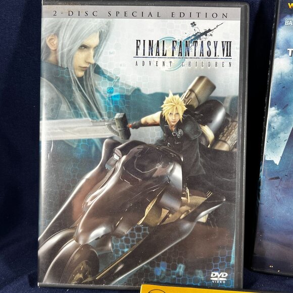 Final Fantasy VII Advent Children 2-Disc Special Edition / The Dark Knight Wides - Picture 2 of 4
